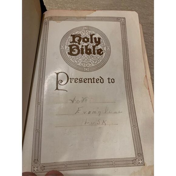 Holy Bible Red Letter Edition KJV World Publishing Appr. 1920-1950 - Picture 2 of 7